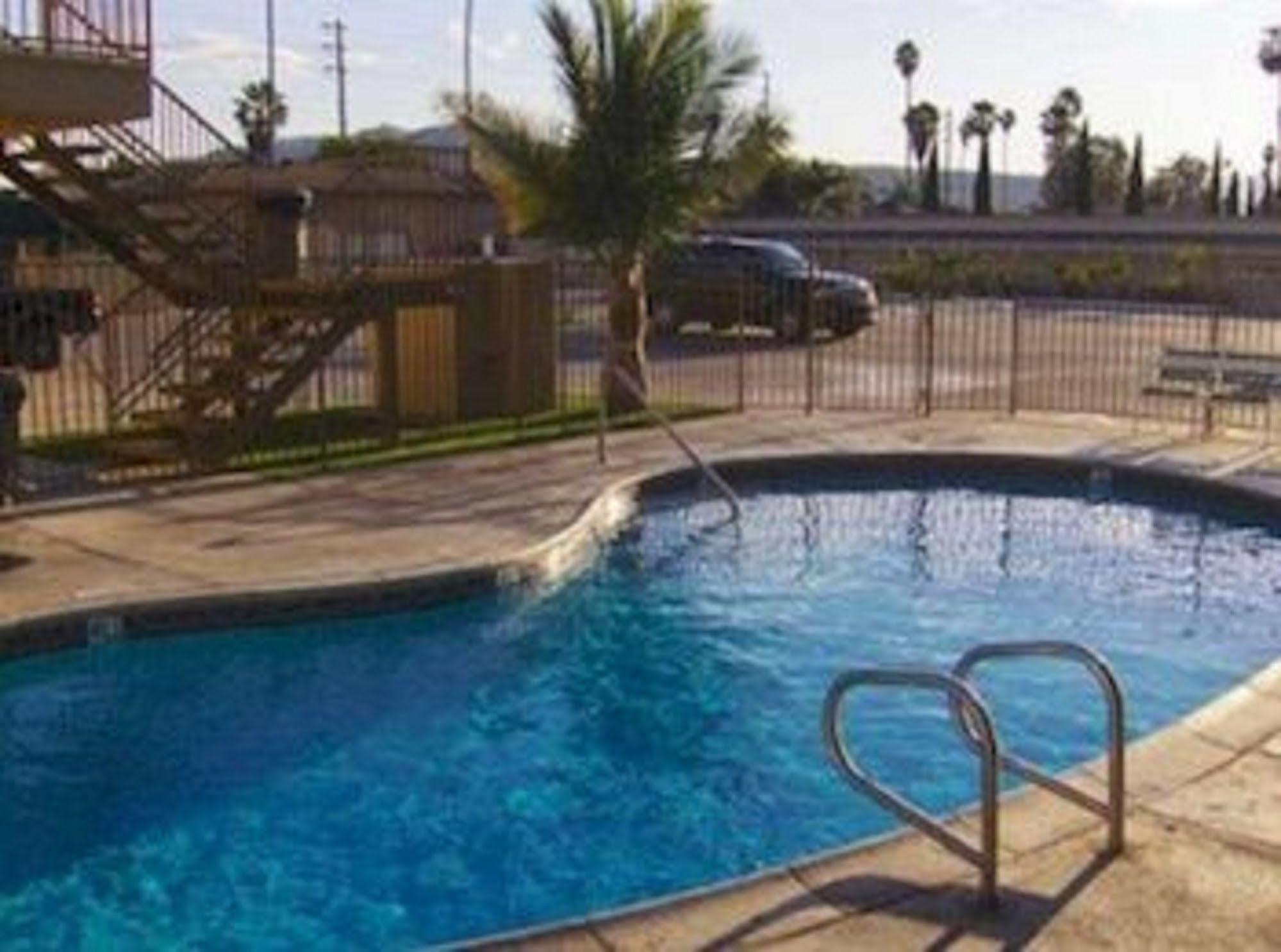 Sands Motel Riverside Exterior photo